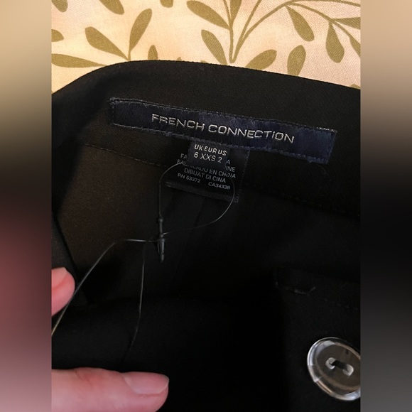 French connection black mini skirt - Picture 4 of 4